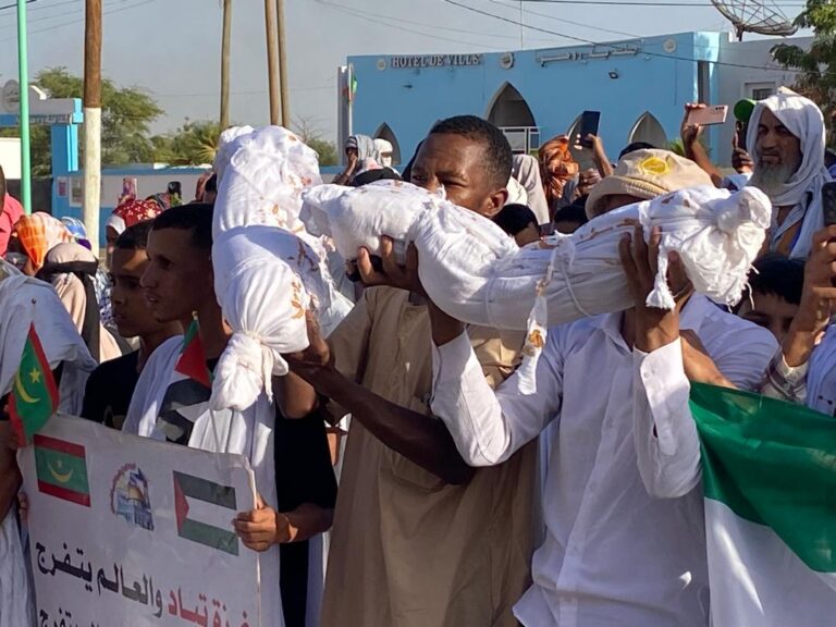 الرباط الوطني فرع روصو ينظم وقفة جماهيرية مشاركة في الحراك العالمي المناصر لقضية الأمة الإسلامية المركزية