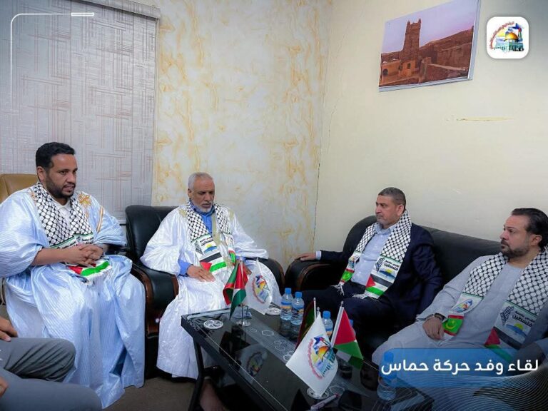 وفد من قيادة حماس يزور الرباط الوطني